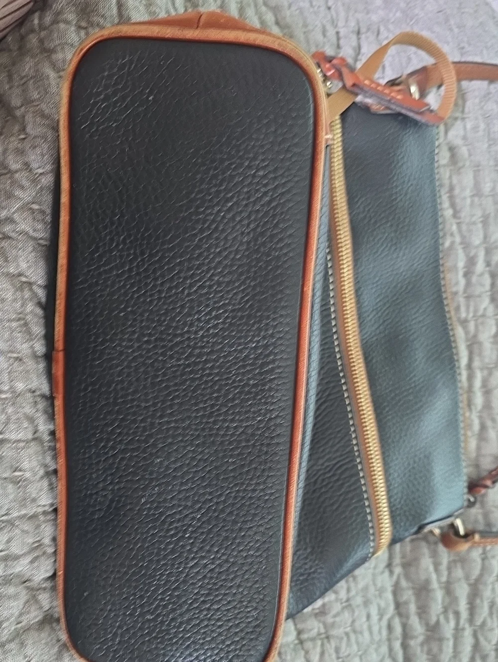 *Vintage 1975* Dooney & Bourke  Crossbody
